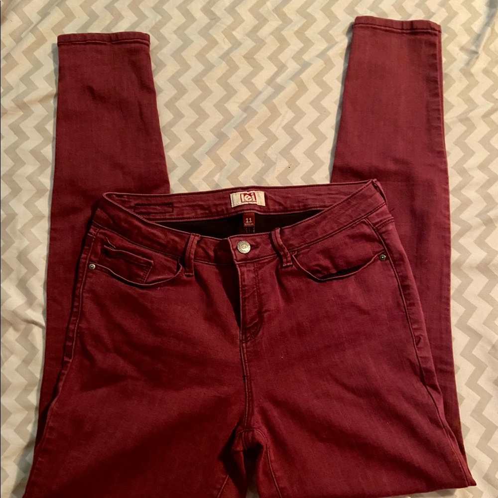 LEI super stretchy burgundy skinny jeggings